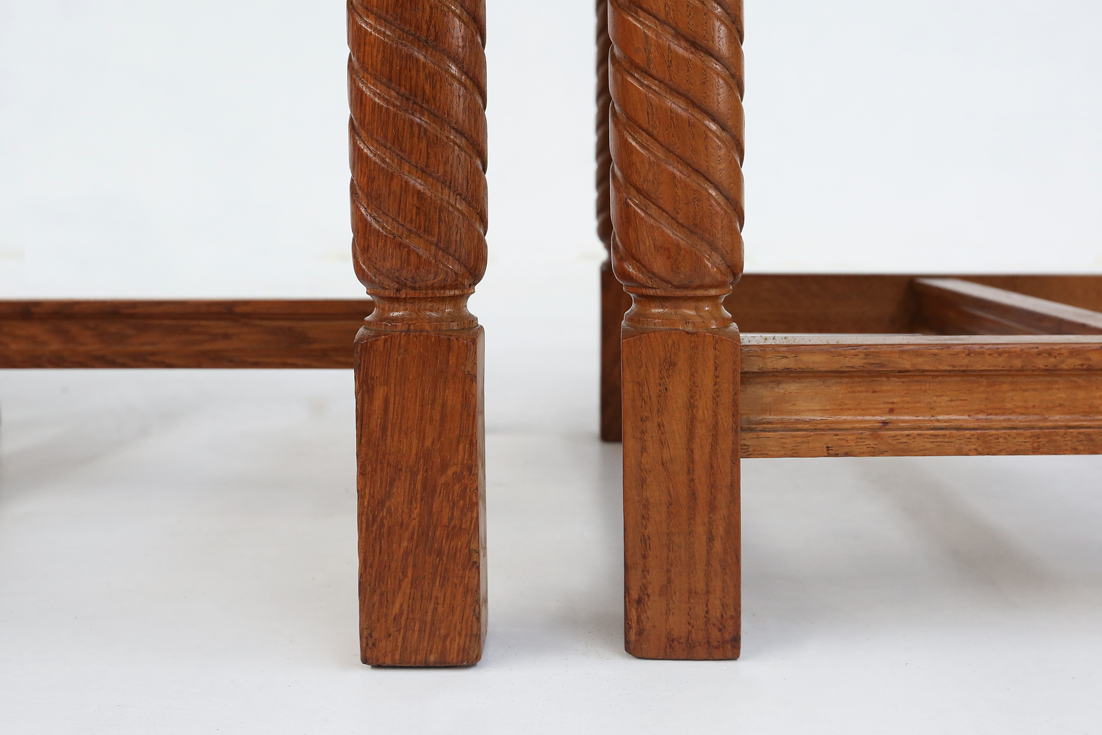 Art Deco dining room chairs in oak and leather 1940'sthumbnail